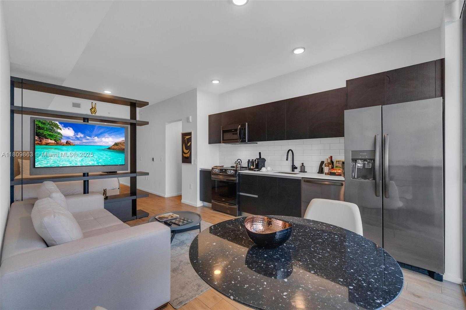 Small Image of 398 NORTH EAST 5TH ST #3503, Miami Number 6