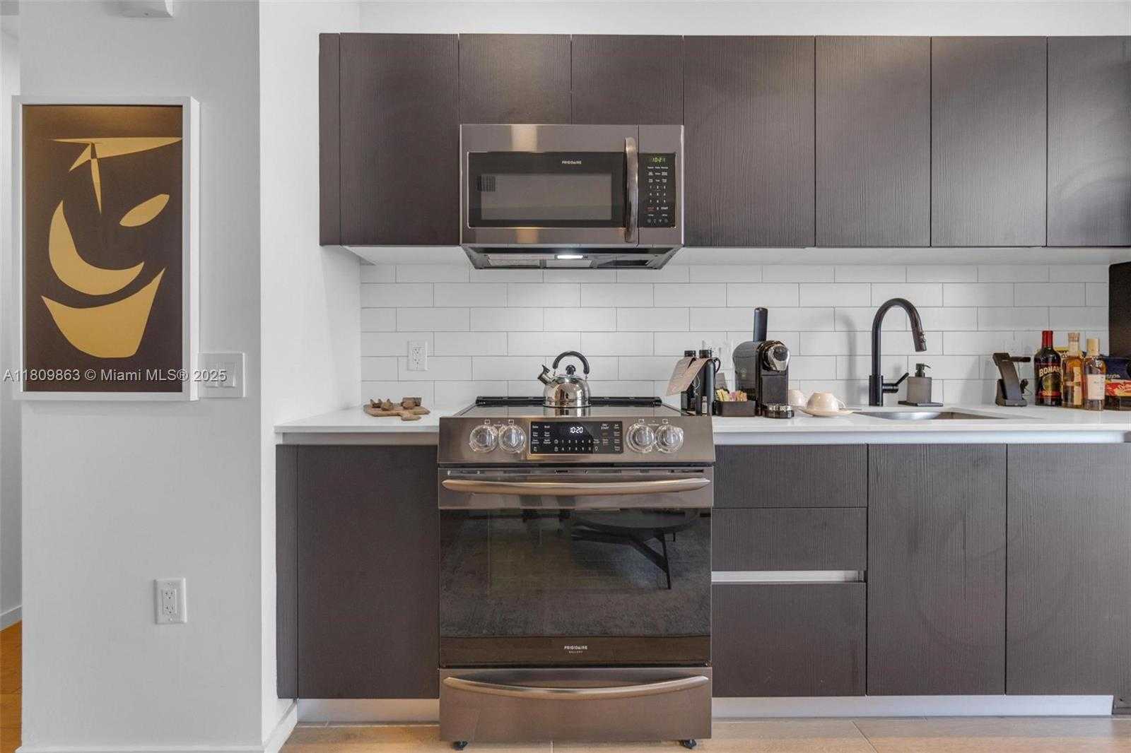 Small Image of 398 NORTH EAST 5TH ST #3503, Miami Number 9