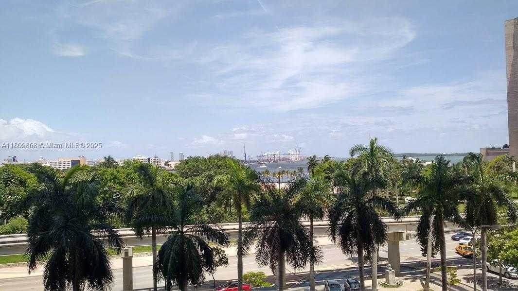 Small Image of 50 BISCAYNE BLVD #508, Miami Number 11