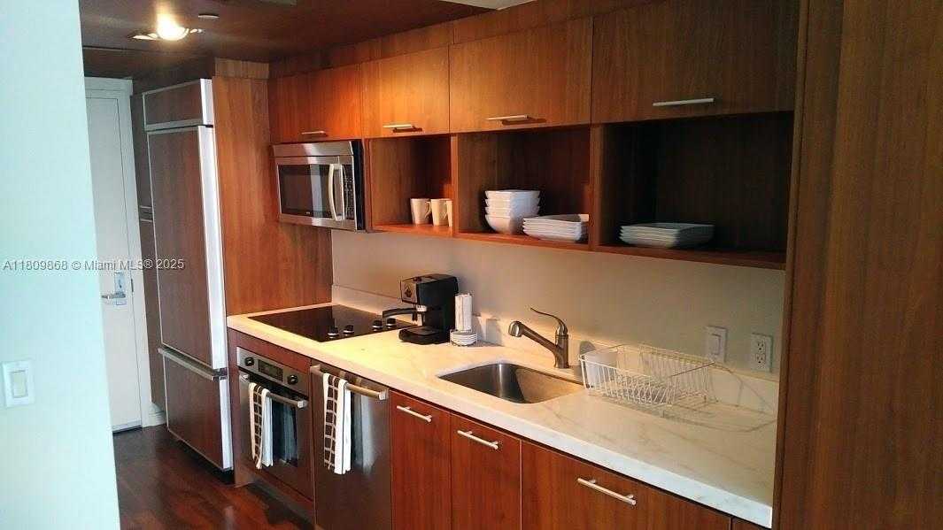 Small Image of 50 BISCAYNE BLVD #508, Miami Number 2