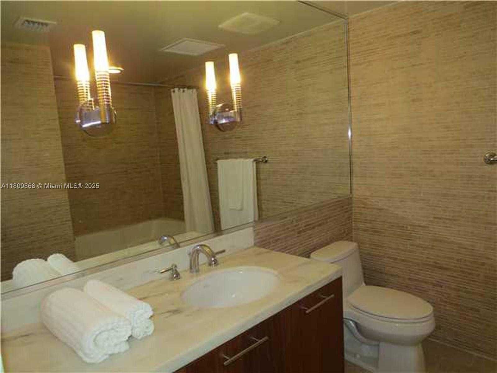 Small Image of 50 BISCAYNE BLVD #508, Miami Number 7