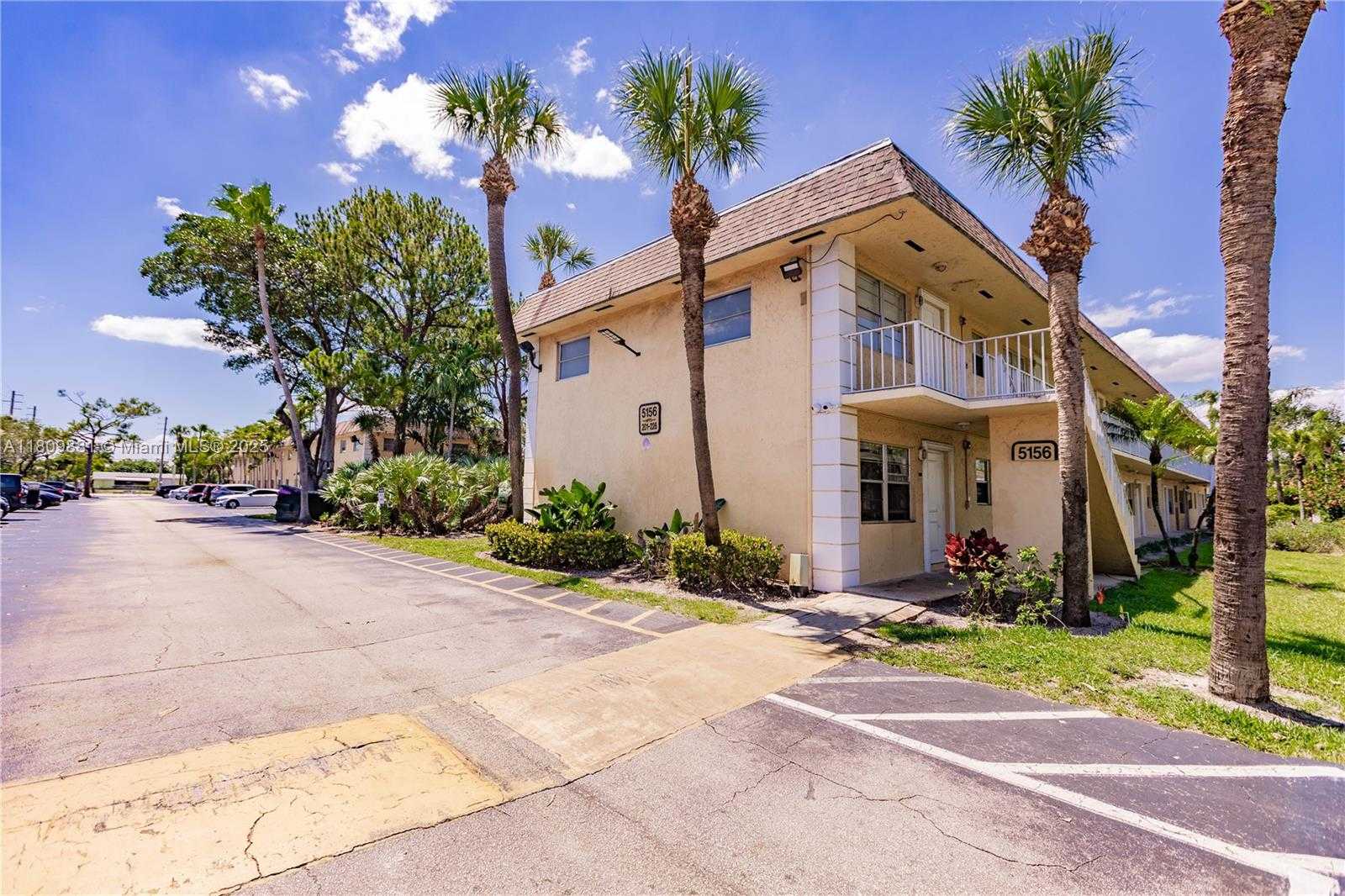 Small Image of 5156 NORTH EAST 6TH AVE #227, Oakland Park Number 2