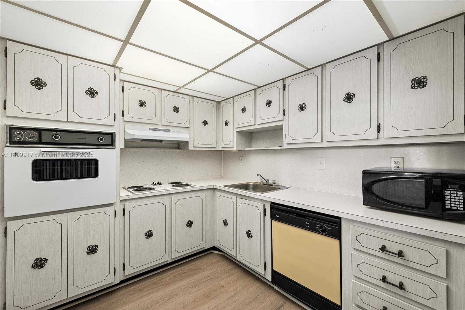 Small Image of 19380 COLLINS AVE #317, Sunny Isles Beach Number 9