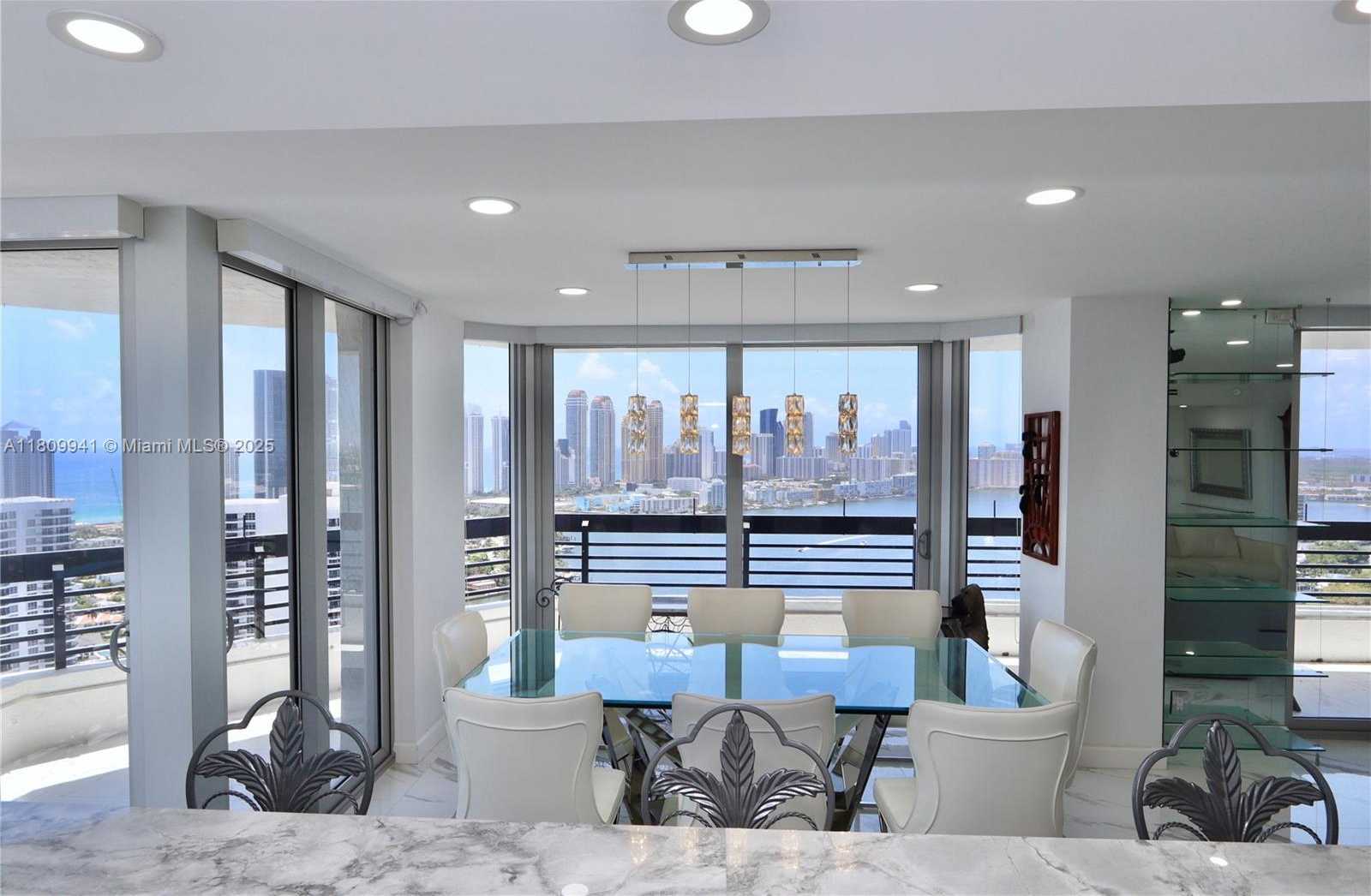 Small Image of 3500 MYSTIC POINTE DR #3906, Aventura Number 12