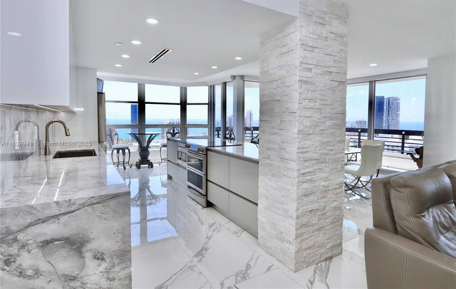 Small Image of 3500 MYSTIC POINTE DR #3906, Aventura Number 3