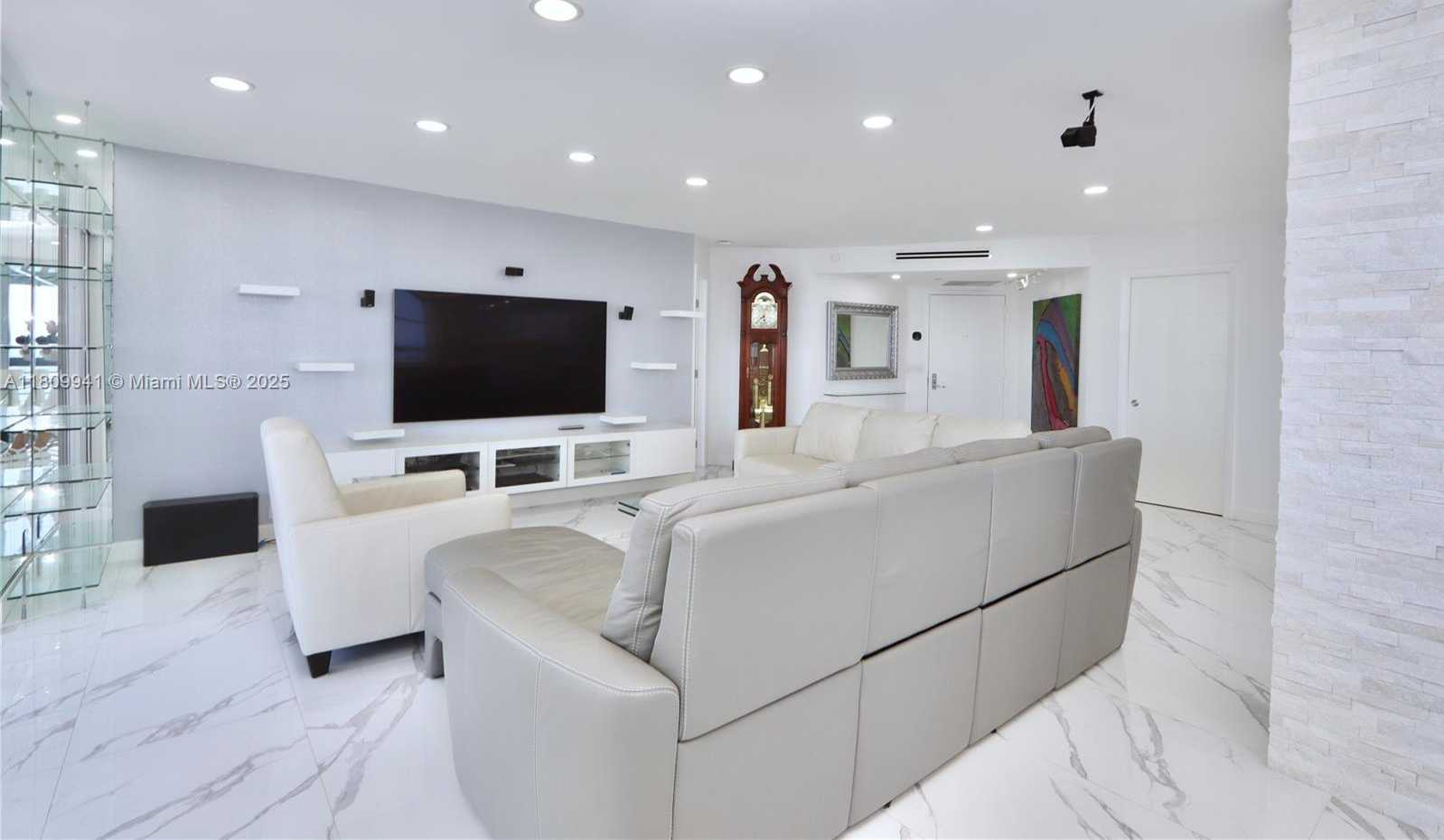 Small Image of 3500 MYSTIC POINTE DR #3906, Aventura Number 30