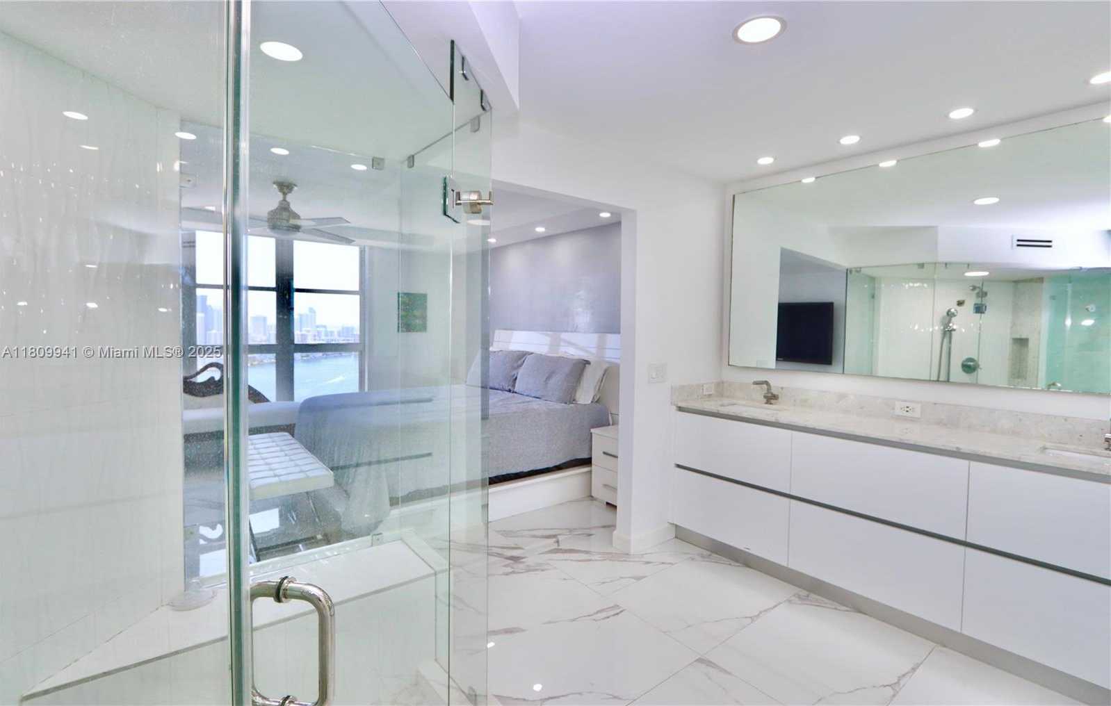 Small Image of 3500 MYSTIC POINTE DR #3906, Aventura Number 36