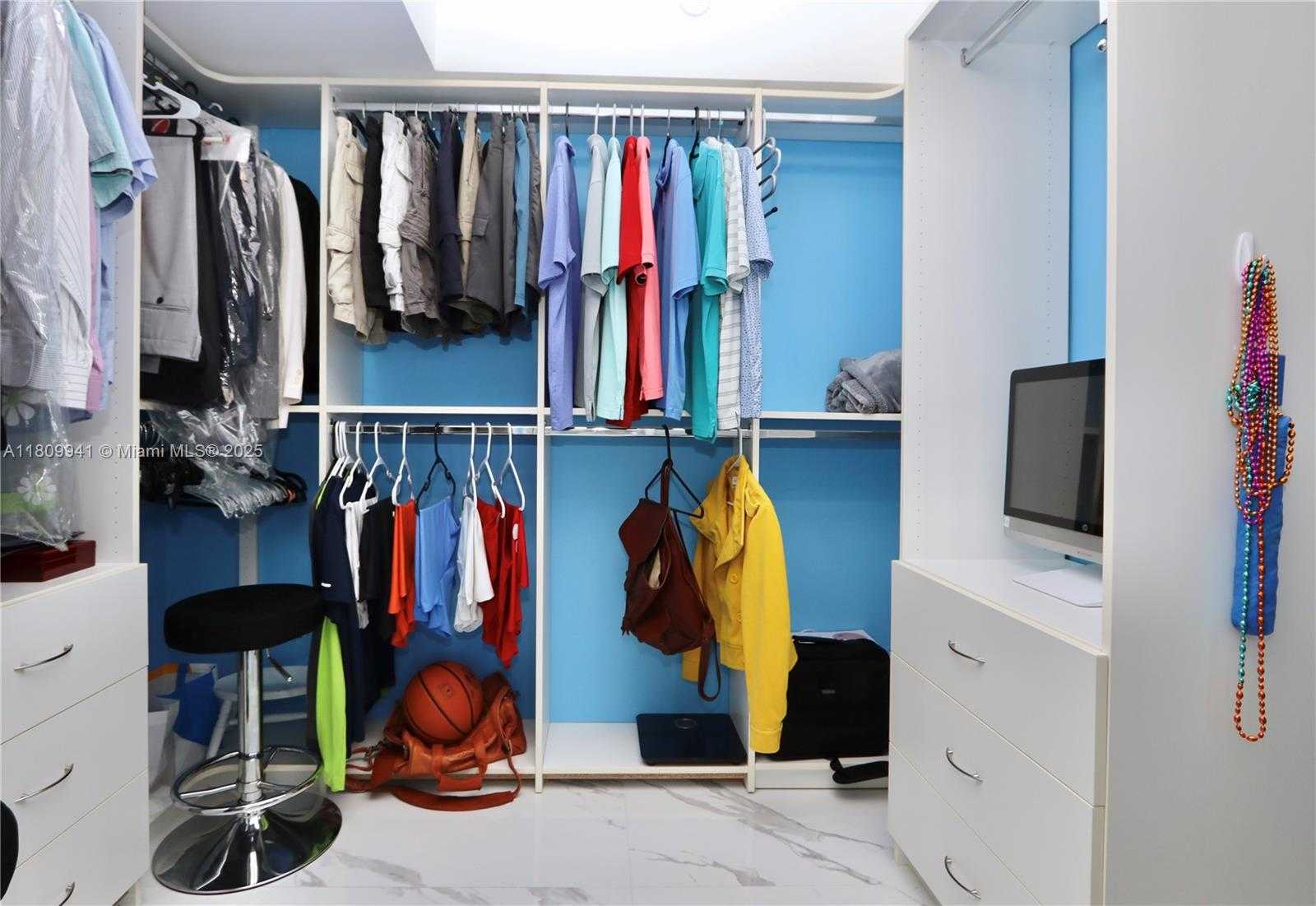 Small Image of 3500 MYSTIC POINTE DR #3906, Aventura Number 50
