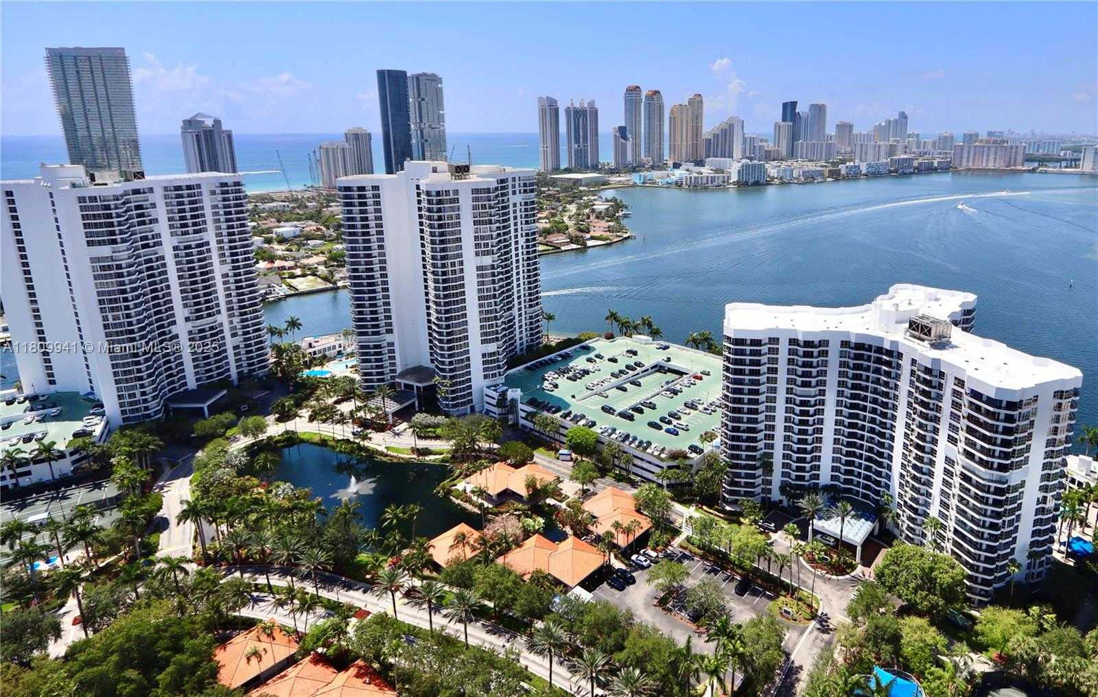 Small Image of 3500 MYSTIC POINTE DR #3906, Aventura Number 54