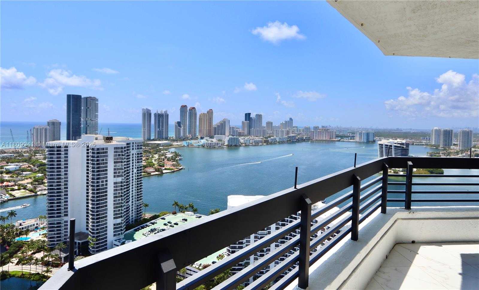 Small Image of 3500 MYSTIC POINTE DR #3906, Aventura Number 60
