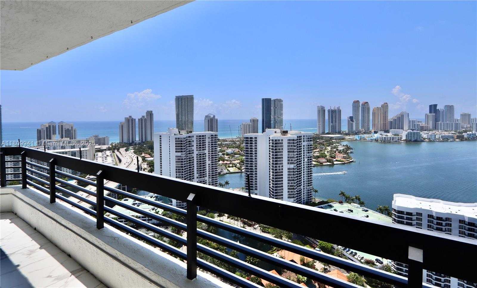 Small Image of 3500 MYSTIC POINTE DR #3906, Aventura Number 61