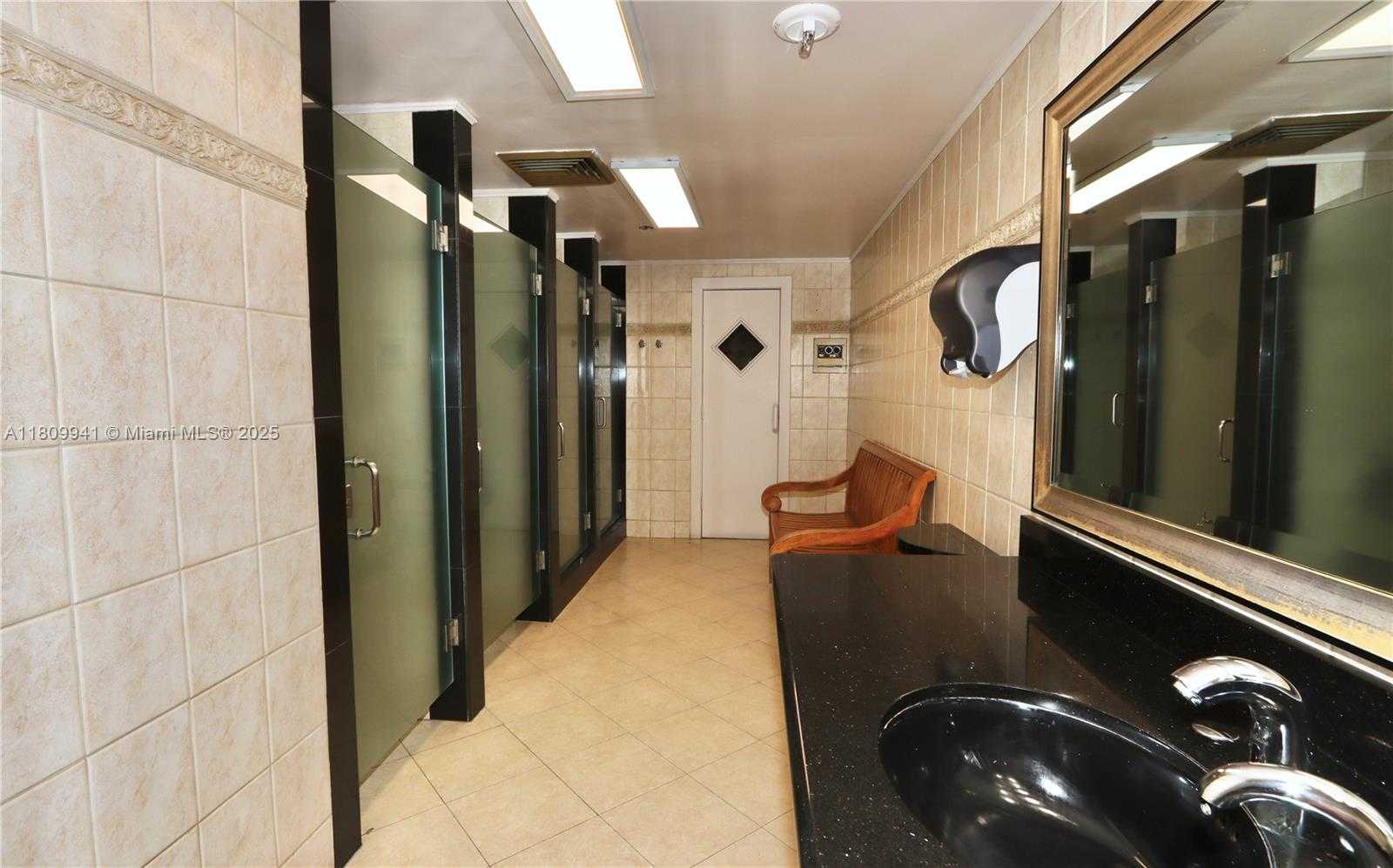 Small Image of 3500 MYSTIC POINTE DR #3906, Aventura Number 78