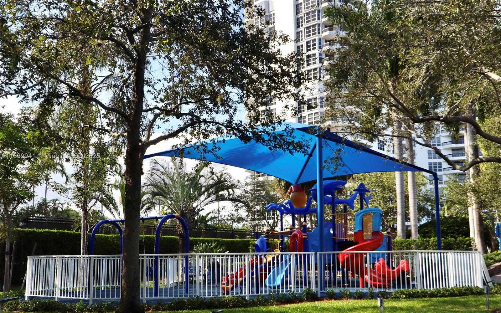 Small Image of 3500 MYSTIC POINTE DR #3906, Aventura Number 79