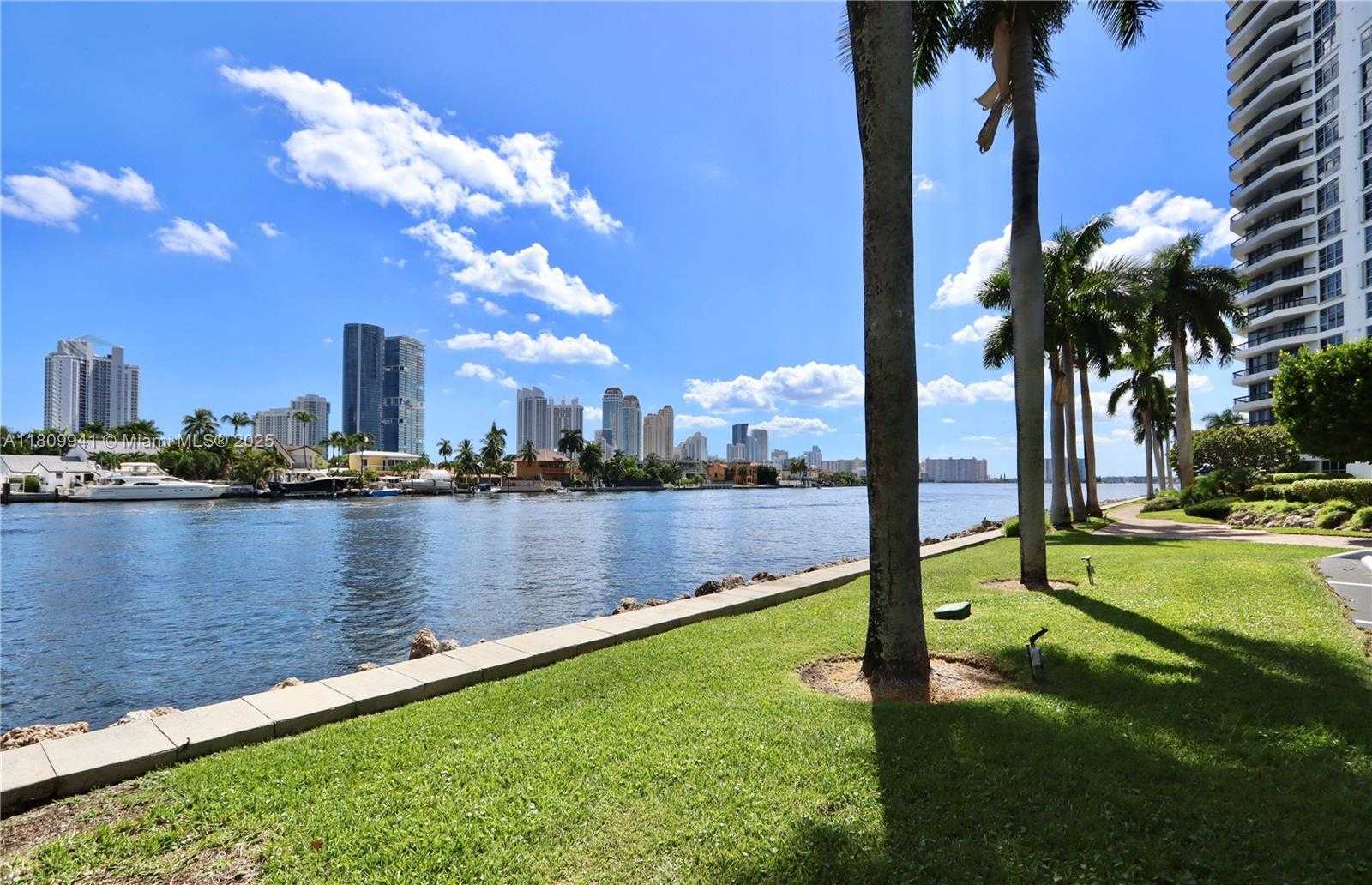 Small Image of 3500 MYSTIC POINTE DR #3906, Aventura Number 96
