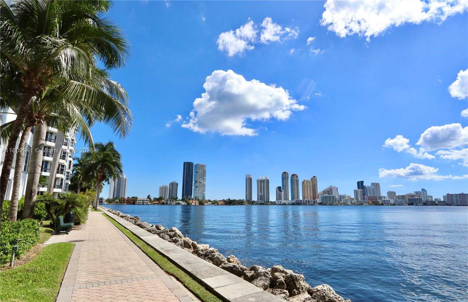 Small Image of 3500 MYSTIC POINTE DR #3906, Aventura Number 99