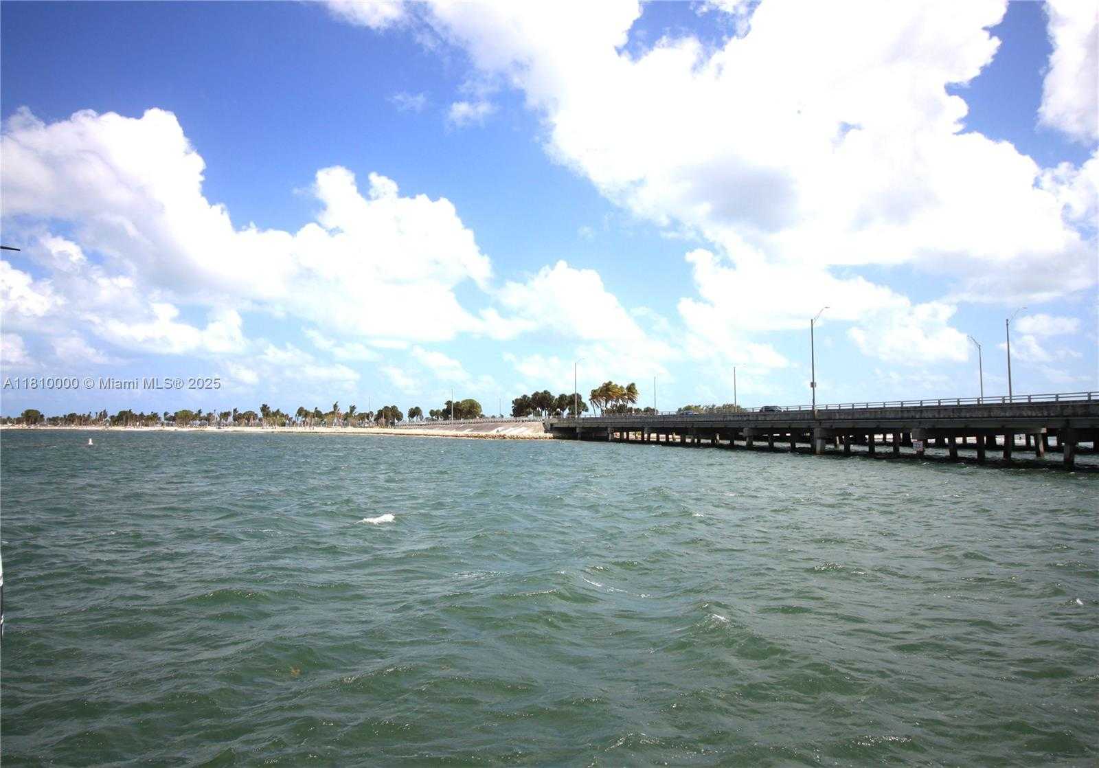 Small Image of 150 SOUTH EAST 25TH RD #10K, Miami Number 38