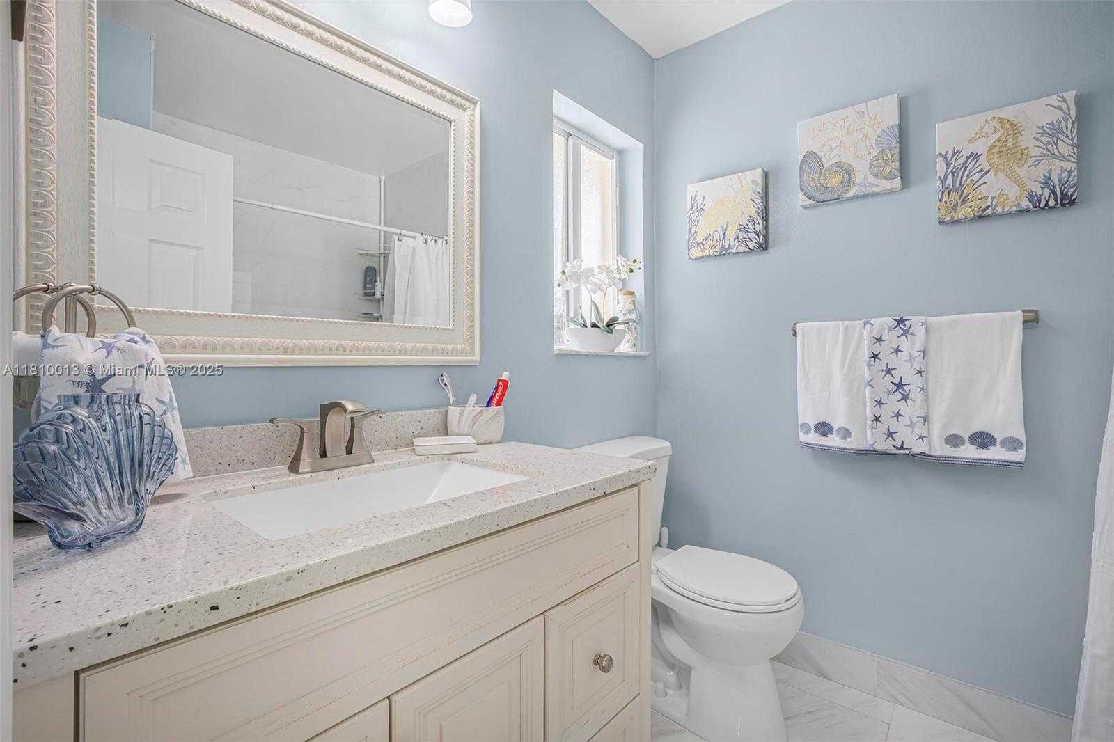Small Image of 17306 SOUTH WEST 139TH CT, Miami Number 19