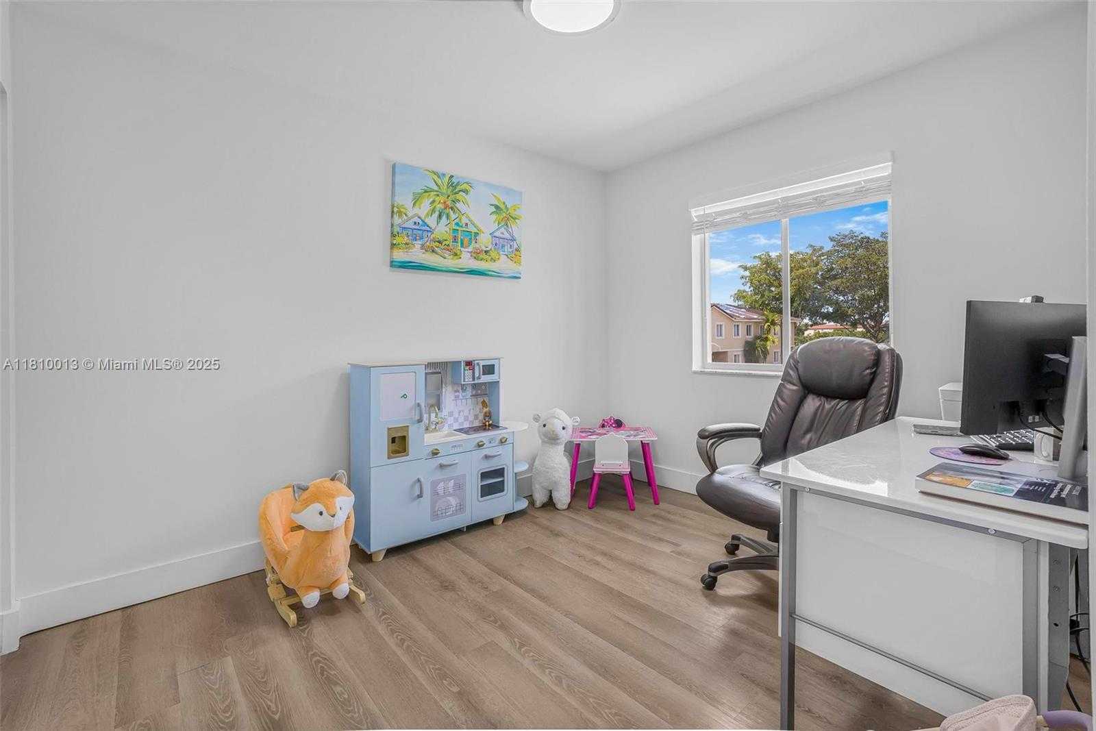 Small Image of 17306 SOUTH WEST 139TH CT, Miami Number 23