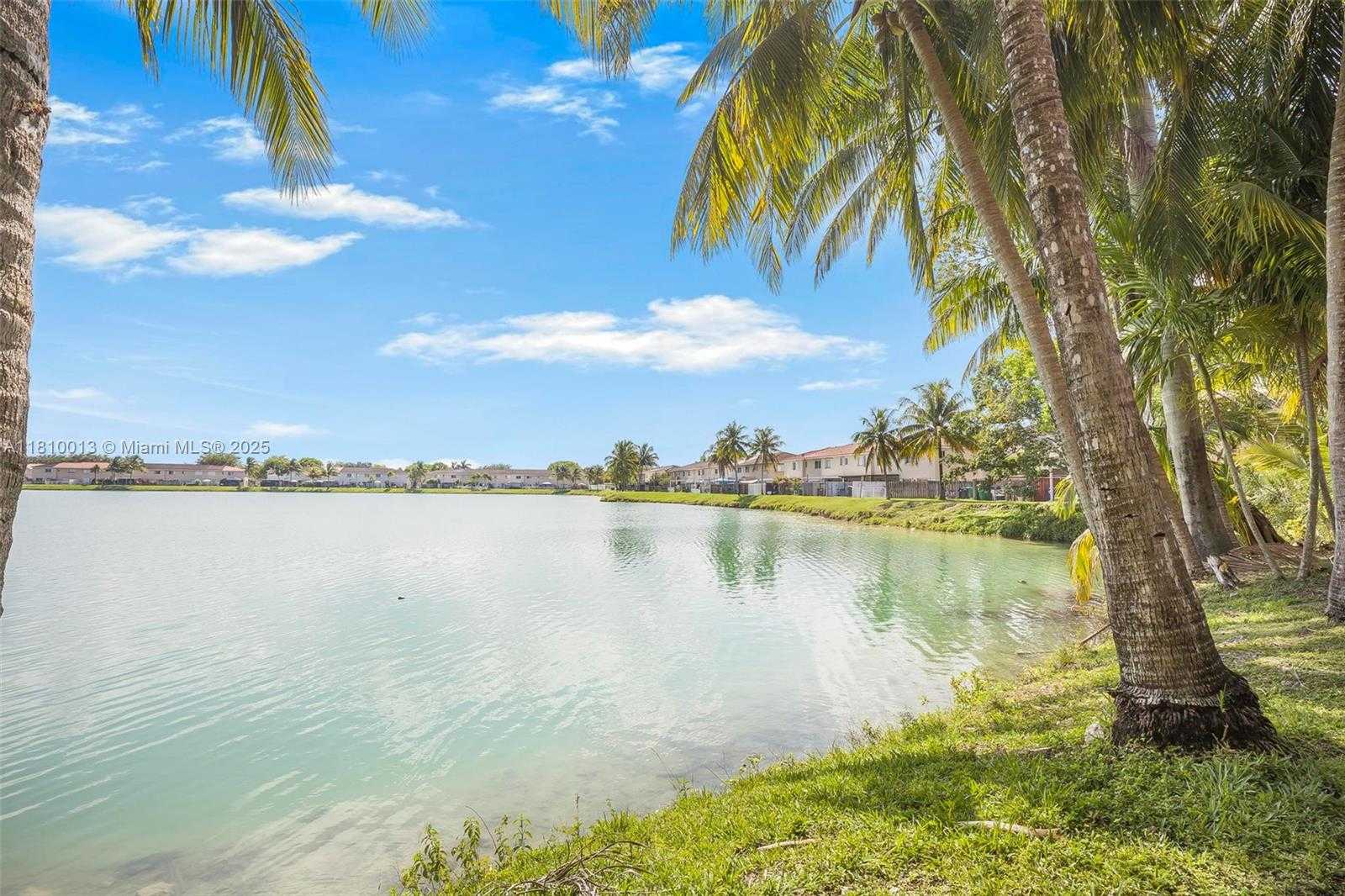 Small Image of 17306 SOUTH WEST 139TH CT, Miami Number 30