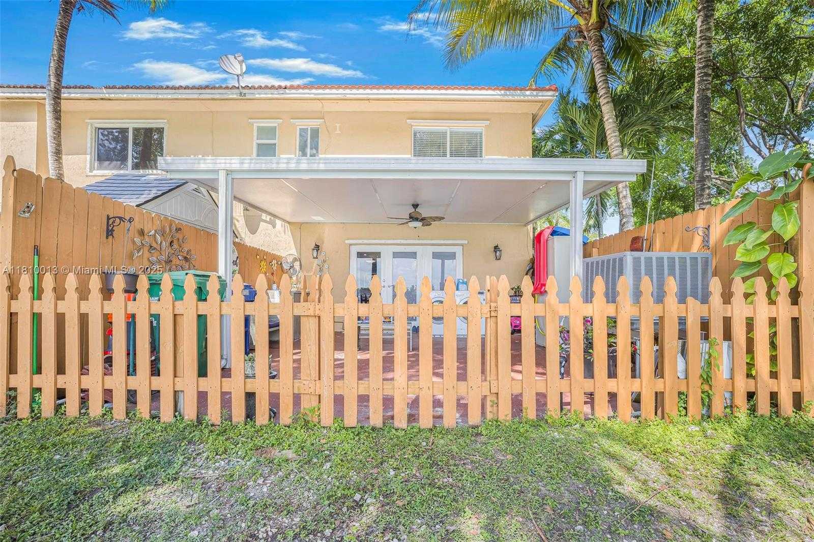 Small Image of 17306 SOUTH WEST 139TH CT, Miami Number 31