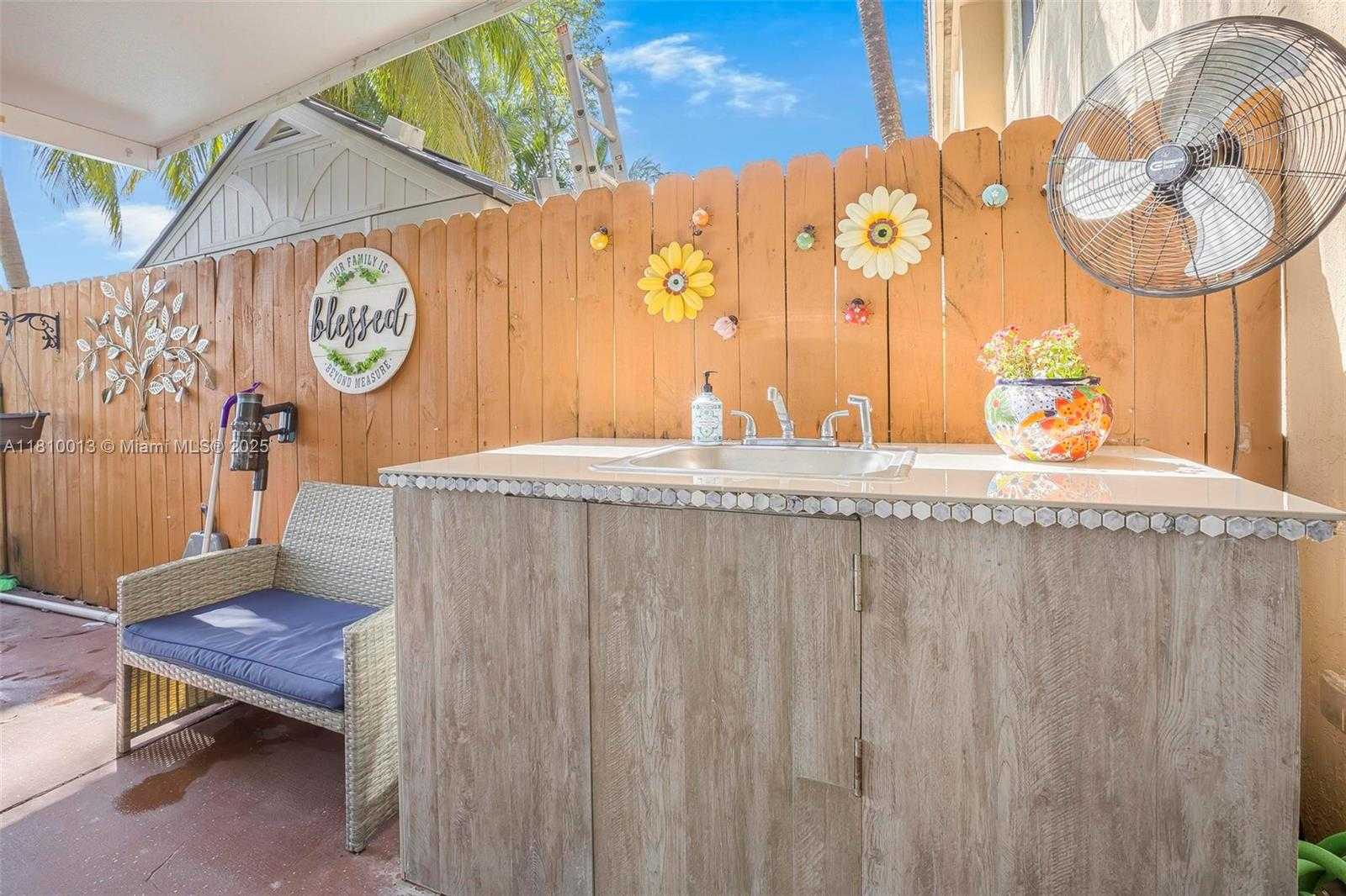 Small Image of 17306 SOUTH WEST 139TH CT, Miami Number 32