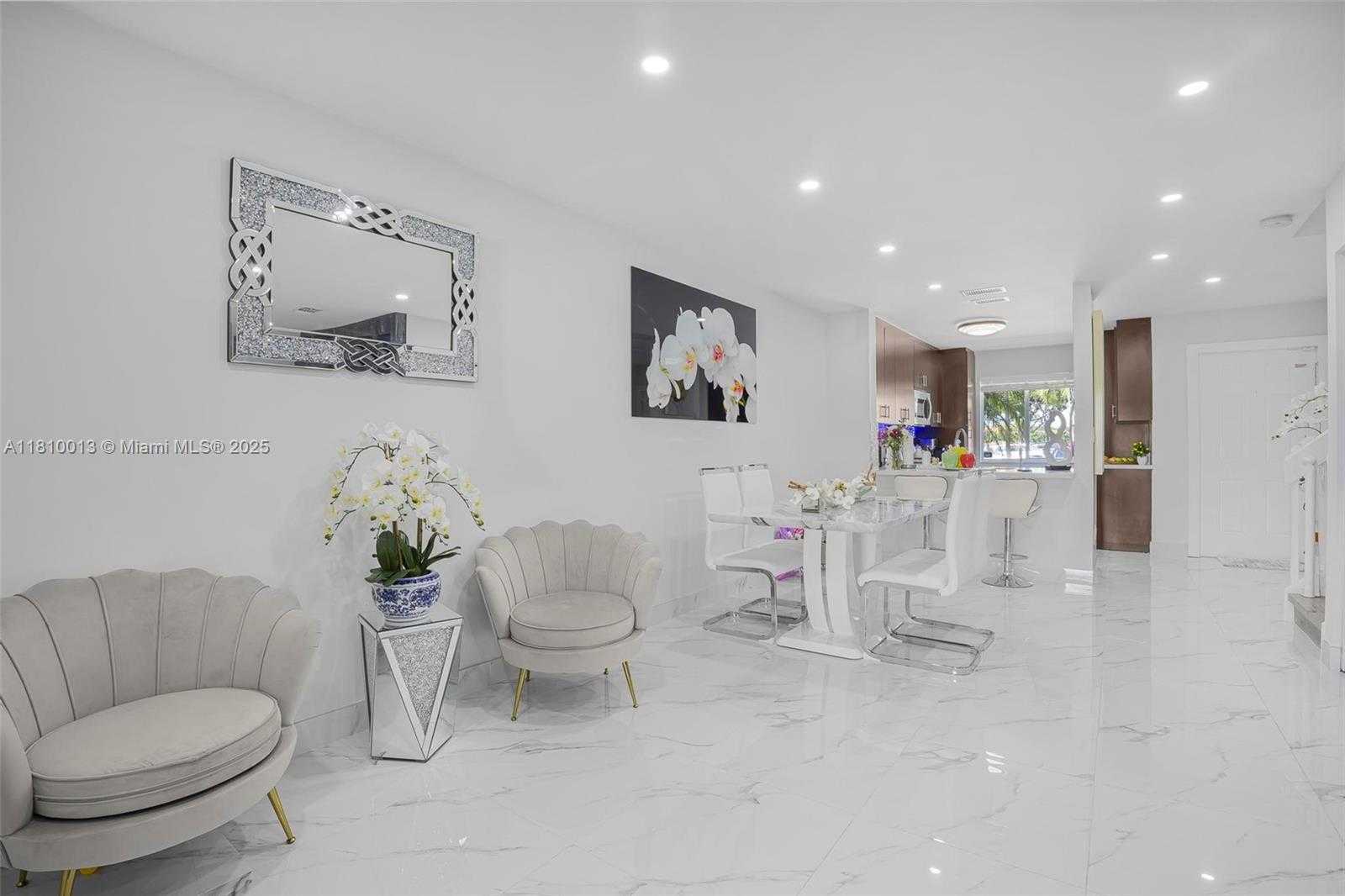 Small Image of 17306 SOUTH WEST 139TH CT, Miami Number 9
