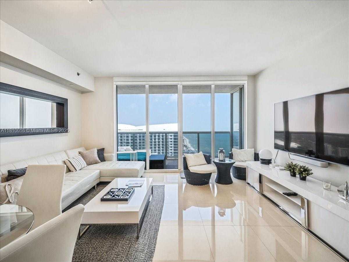 Small Image of 1830 SOUTH OCEAN DR #5009, Hallandale Beach Number 25