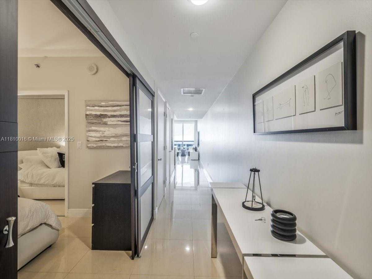 Small Image of 1830 SOUTH OCEAN DR #5009, Hallandale Beach Number 34