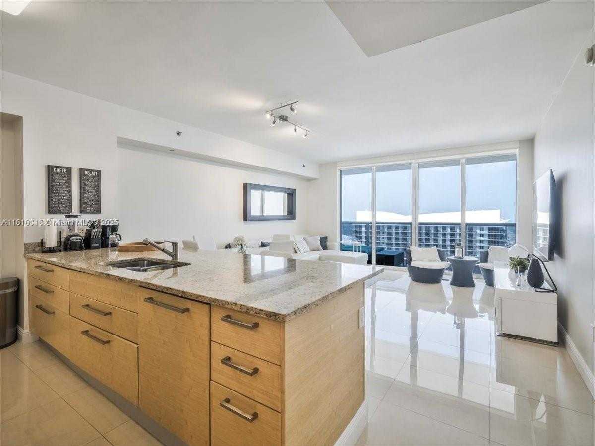 Small Image of 1830 SOUTH OCEAN DR #5009, Hallandale Beach Number 7