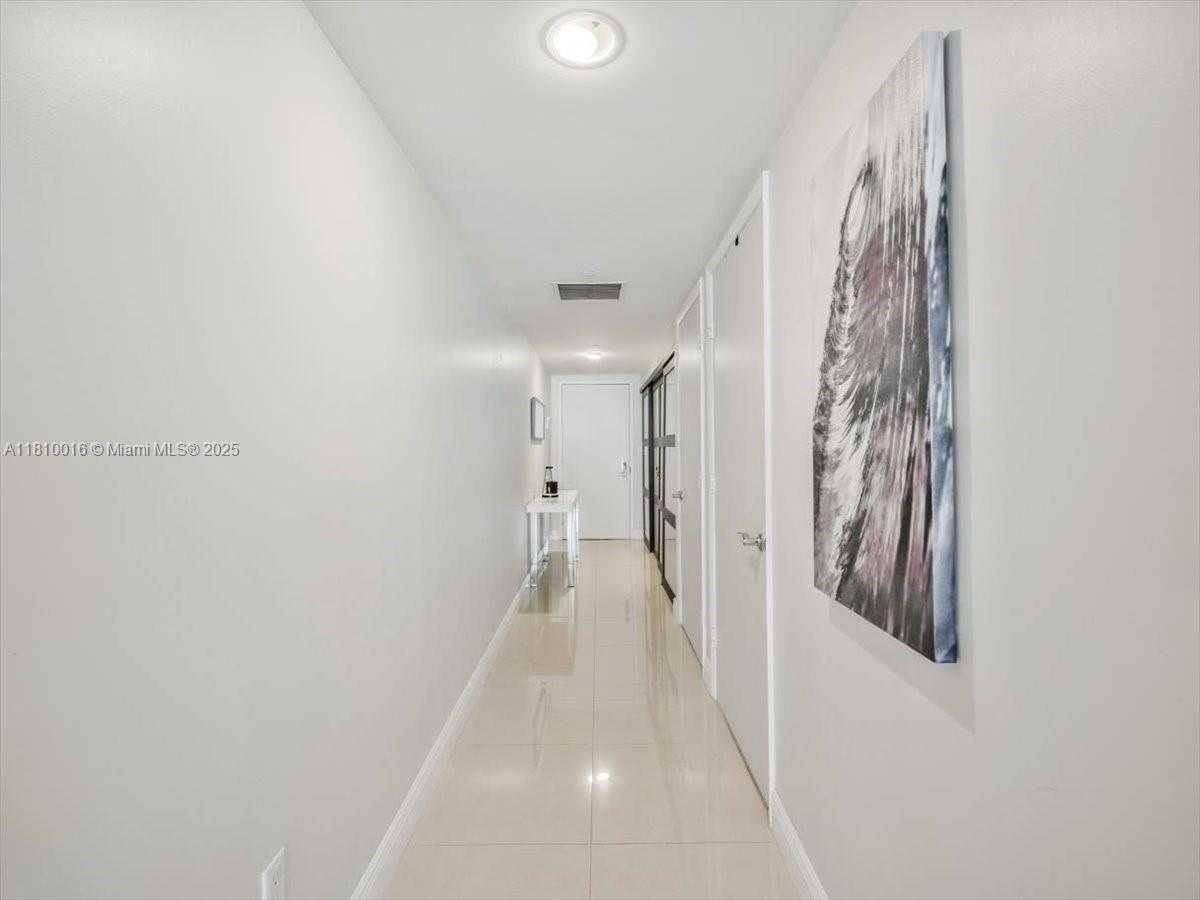 Small Image of 1830 SOUTH OCEAN DR #5009, Hallandale Beach Number 8