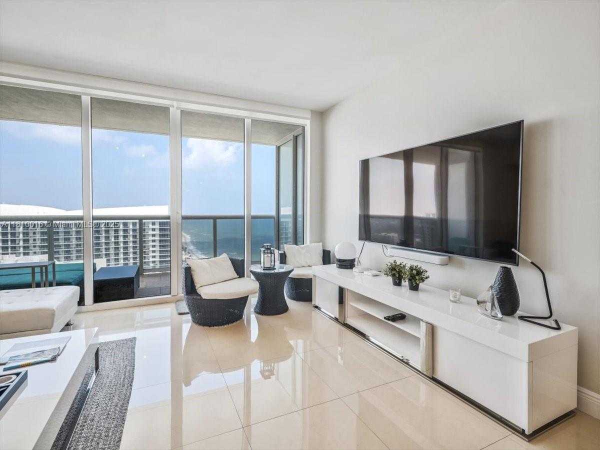 Small Image of 1830 SOUTH OCEAN DR #5009, Hallandale Beach Number 9