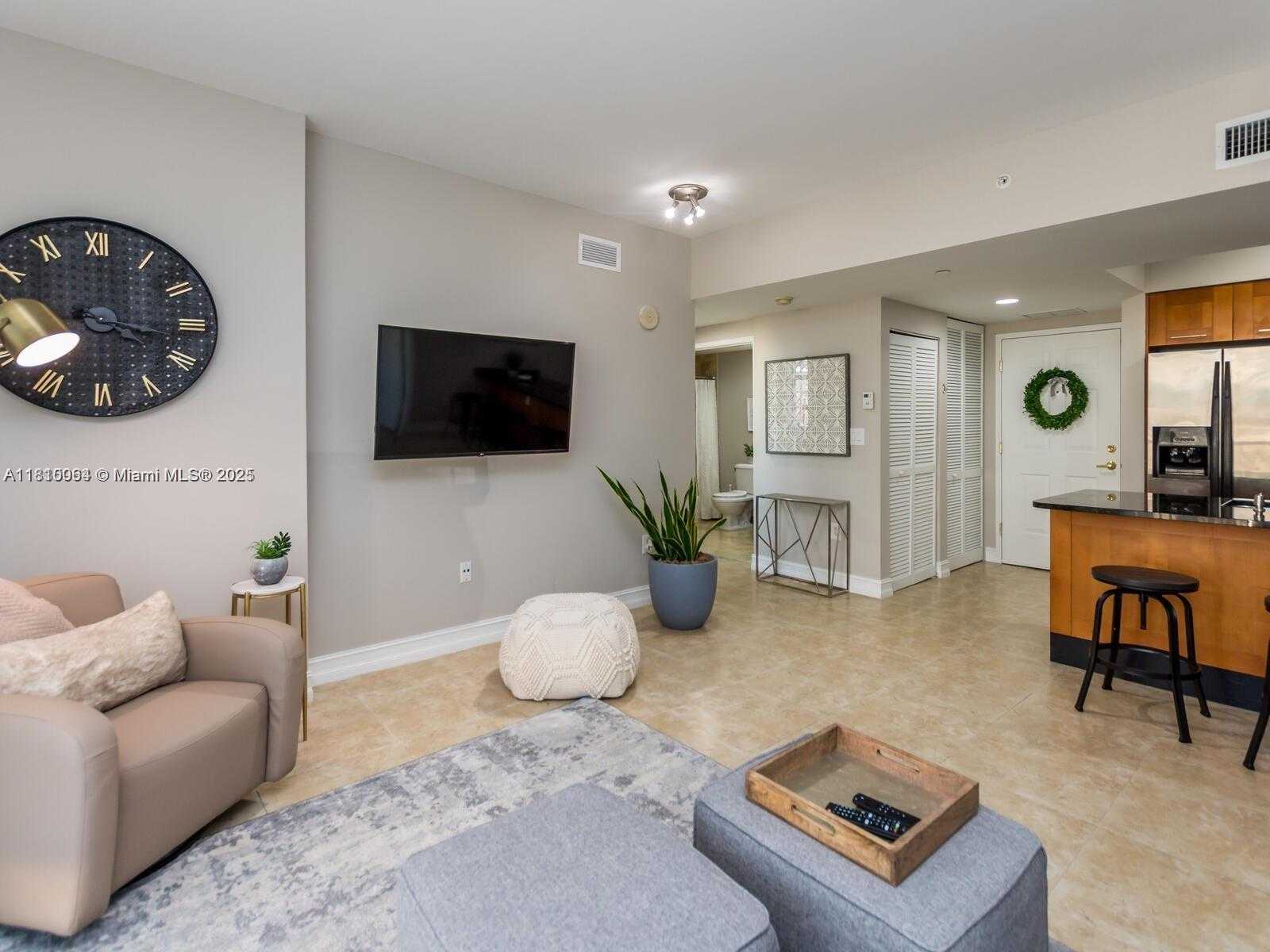 Small Image of 4100 SALZEDO ST #618, Coral Gables Number 7