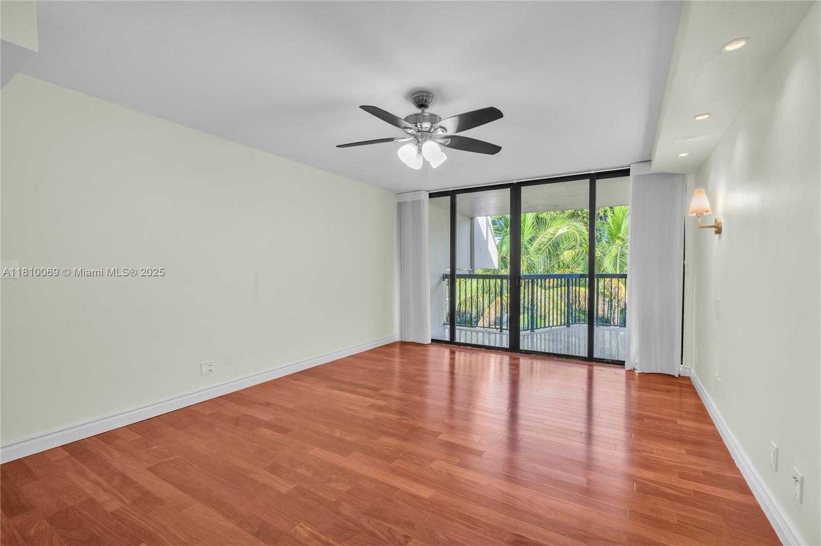 Small Image of 20351 WEST COUNTRY CLUB DR #TH17, Aventura Number 16