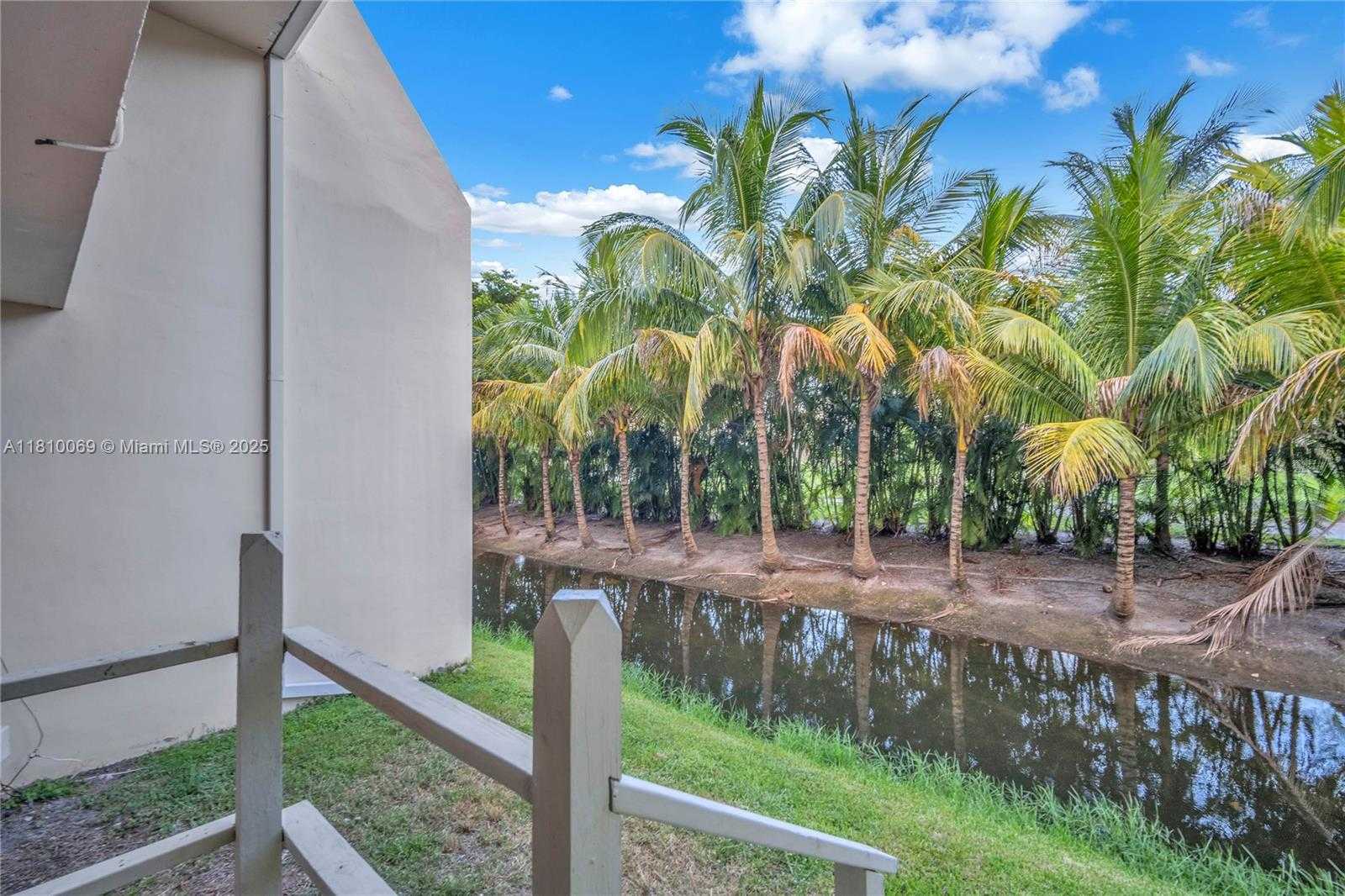 Small Image of 20351 WEST COUNTRY CLUB DR #TH17, Aventura Number 30