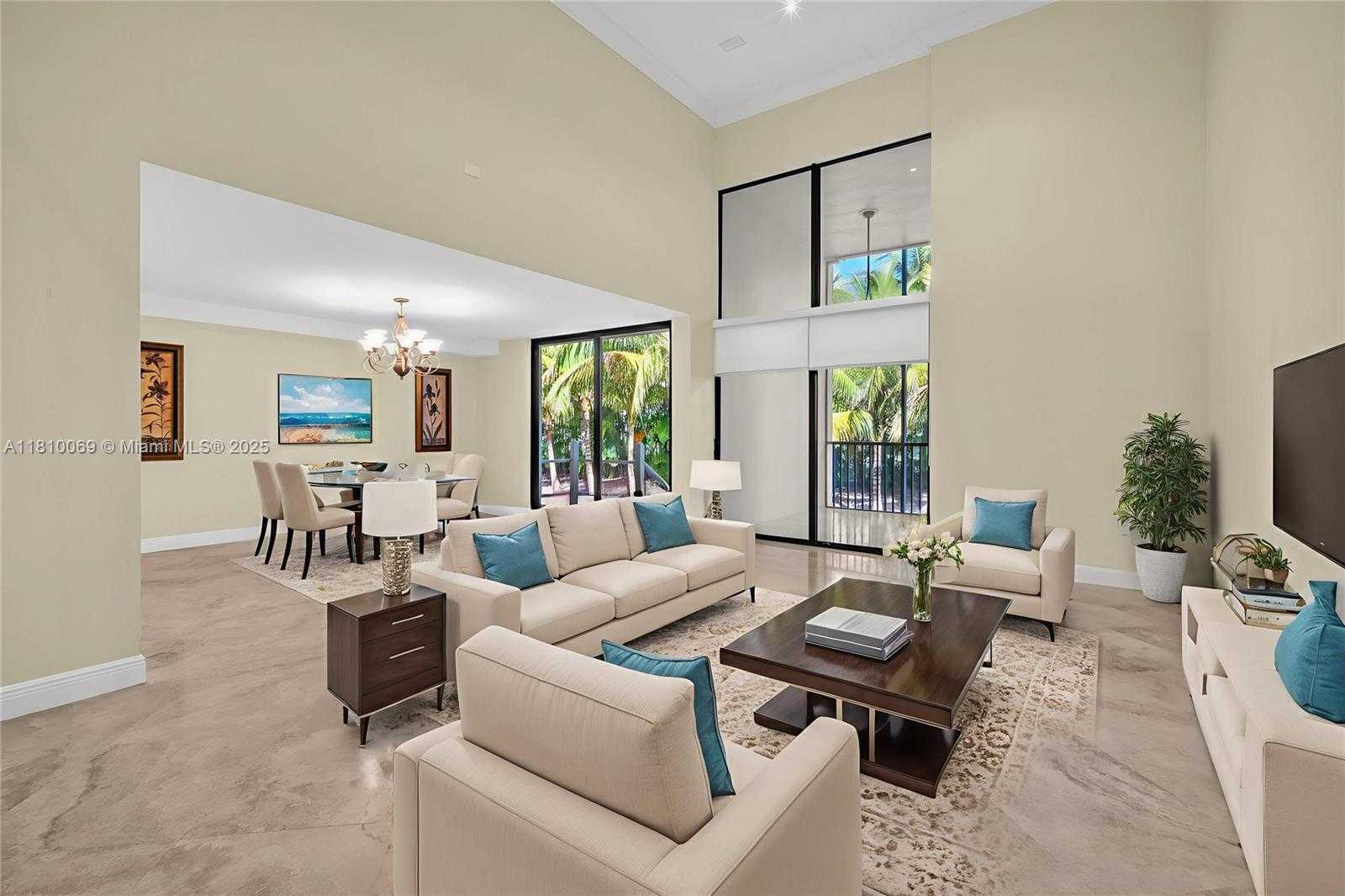 Small Image of 20351 WEST COUNTRY CLUB DR #TH17, Aventura Number 5