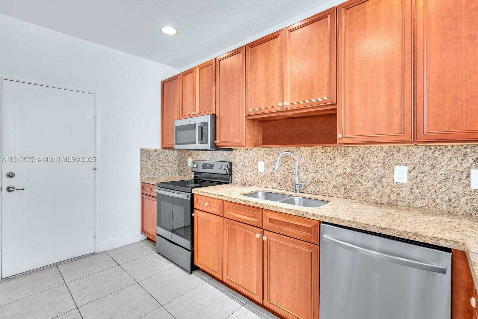Small Image of 9741 DARLINGTON PL, Cooper City Number 11