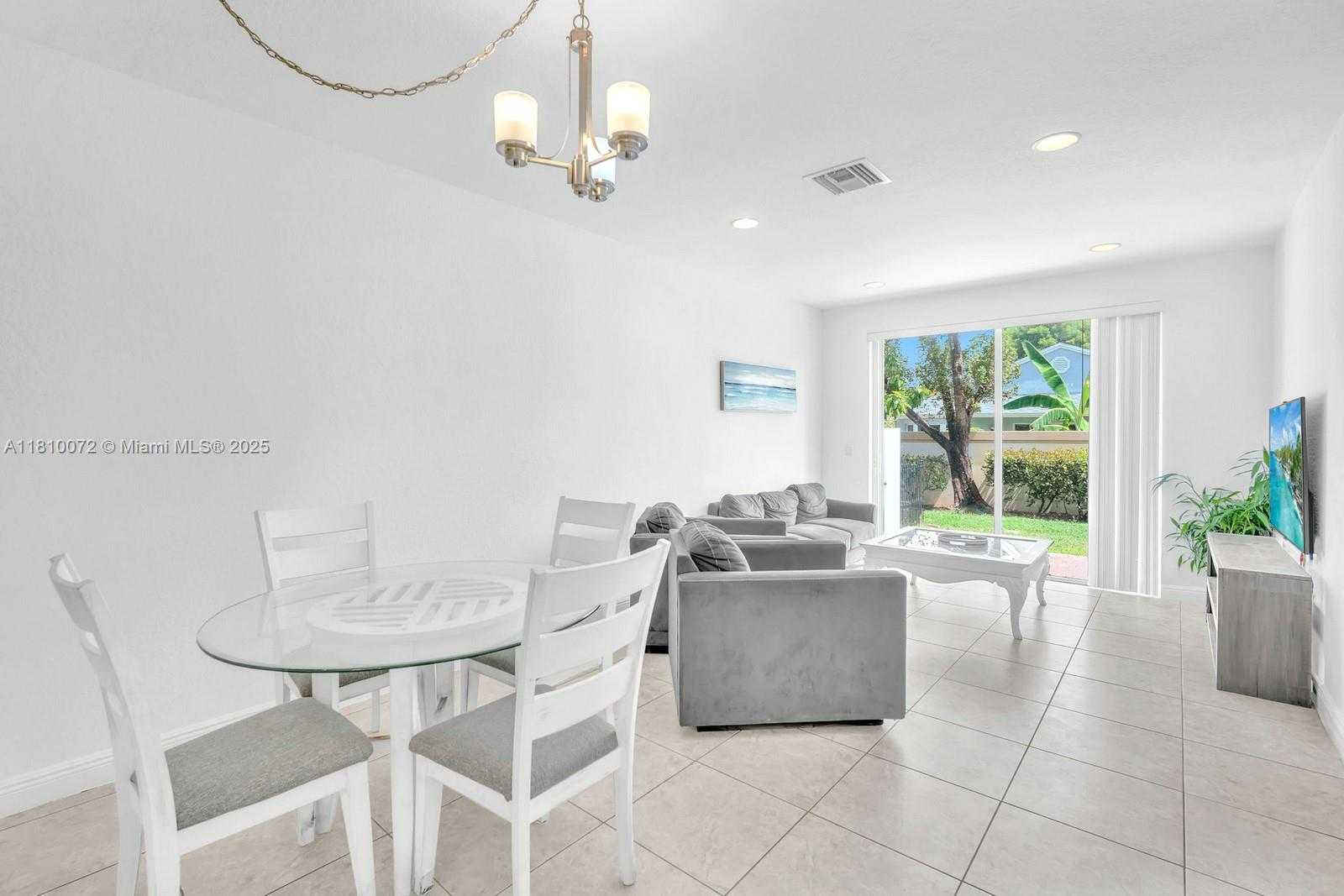 Small Image of 9741 DARLINGTON PL, Cooper City Number 15
