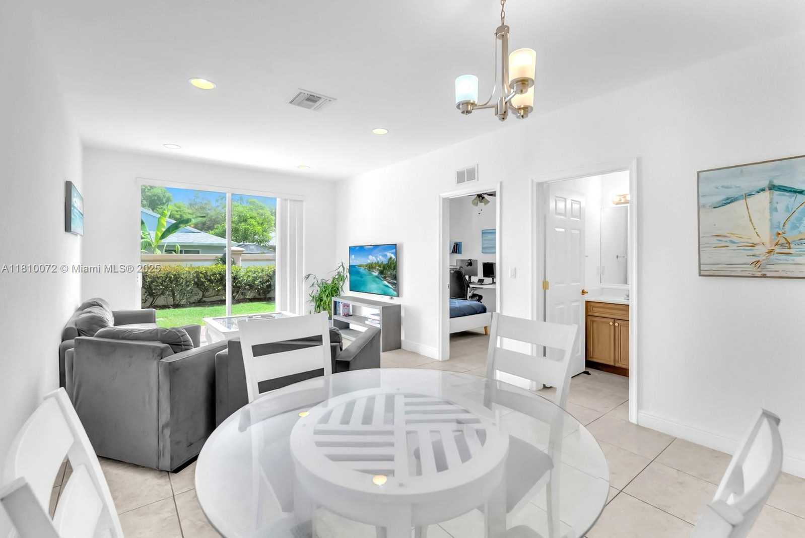 Small Image of 9741 DARLINGTON PL, Cooper City Number 16