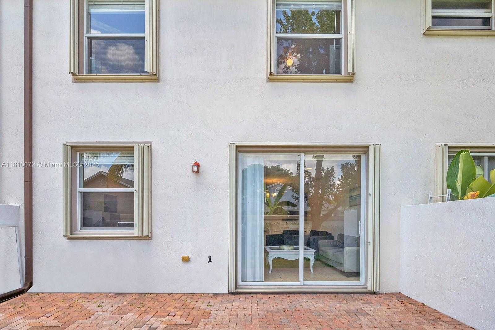 Small Image of 9741 DARLINGTON PL, Cooper City Number 29