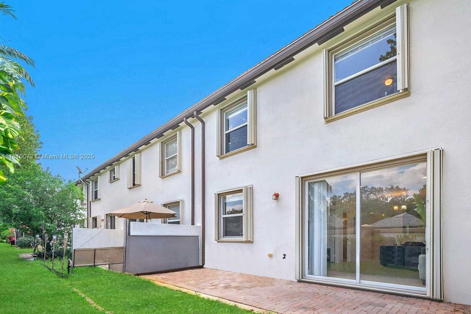 Small Image of 9741 DARLINGTON PL, Cooper City Number 30