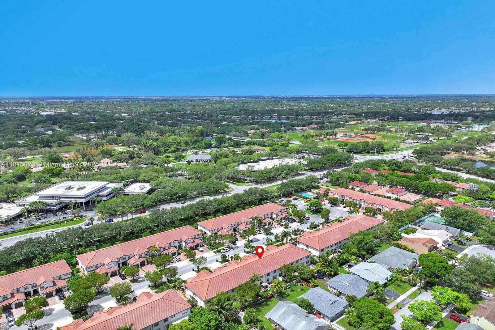 Small Image of 9741 DARLINGTON PL, Cooper City Number 32