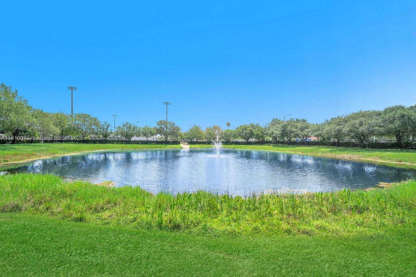 Small Image of 9741 DARLINGTON PL, Cooper City Number 39