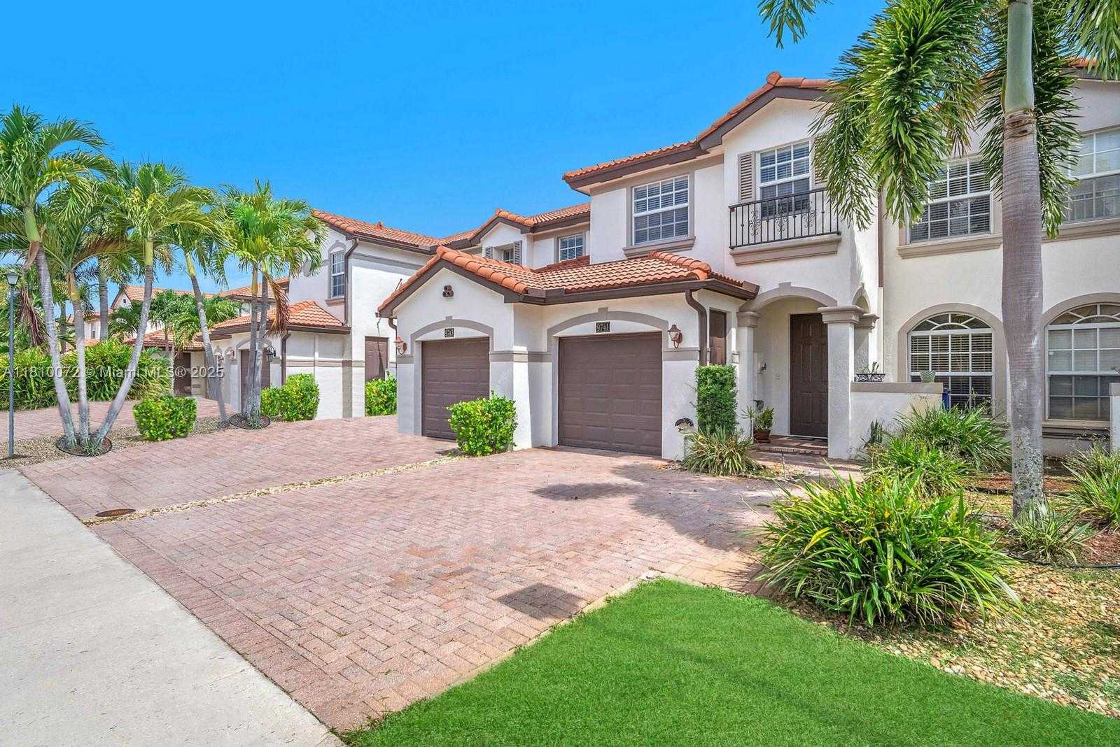 Small Image of 9741 DARLINGTON PL, Cooper City Number 4