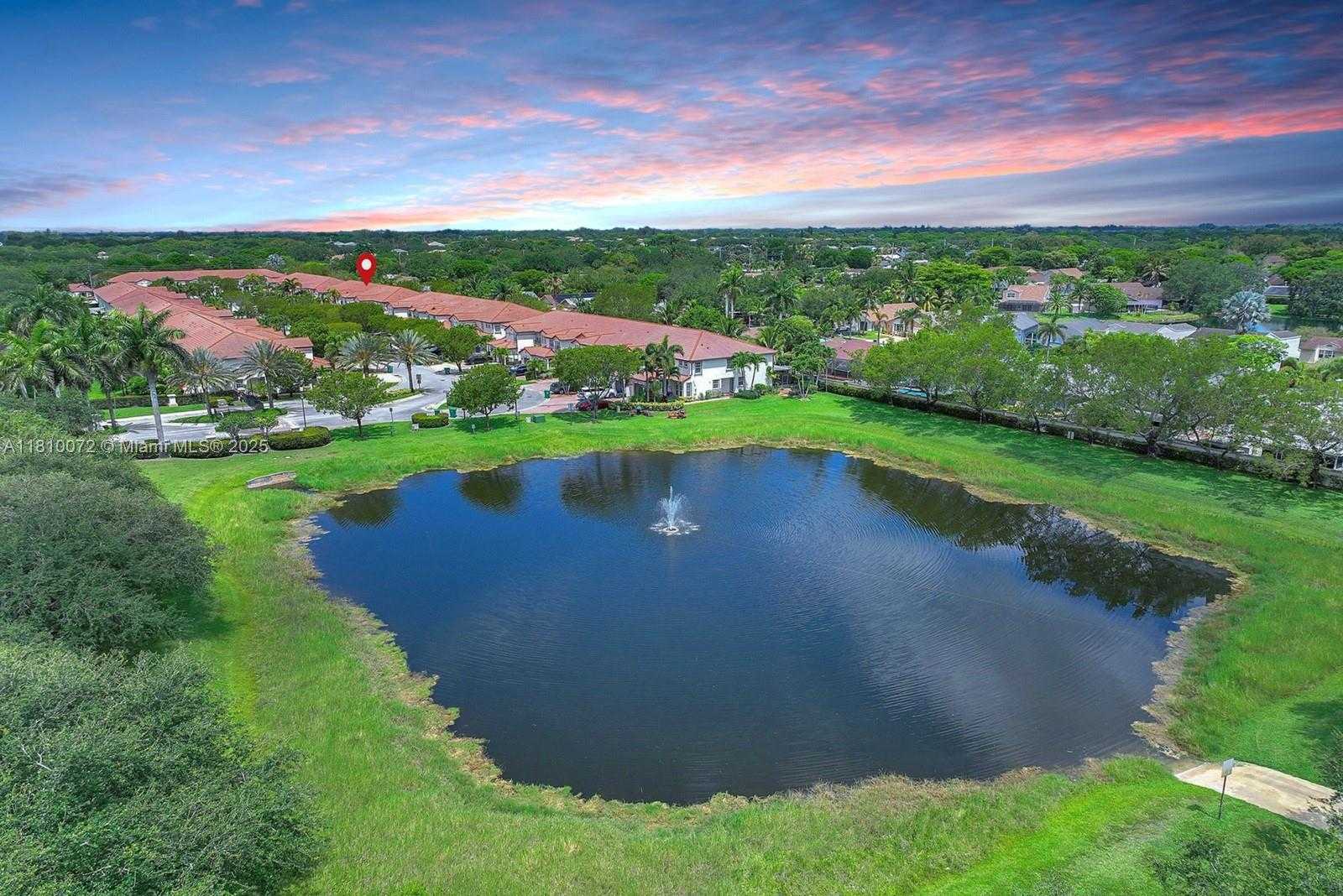 Small Image of 9741 DARLINGTON PL, Cooper City Number 41
