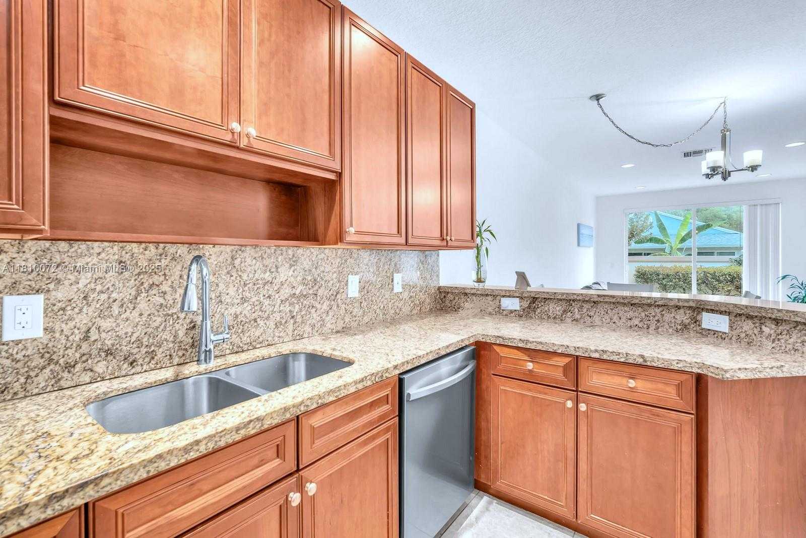 Small Image of 9741 DARLINGTON PL, Cooper City Number 9
