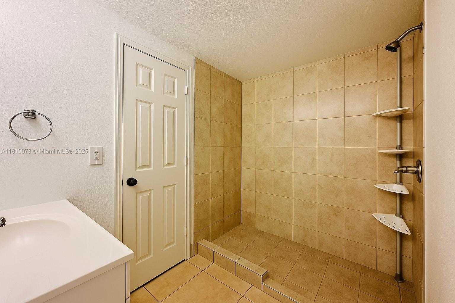 Small Image of 4660 NORTH WEST 79TH AVE #1C, Doral Number 13