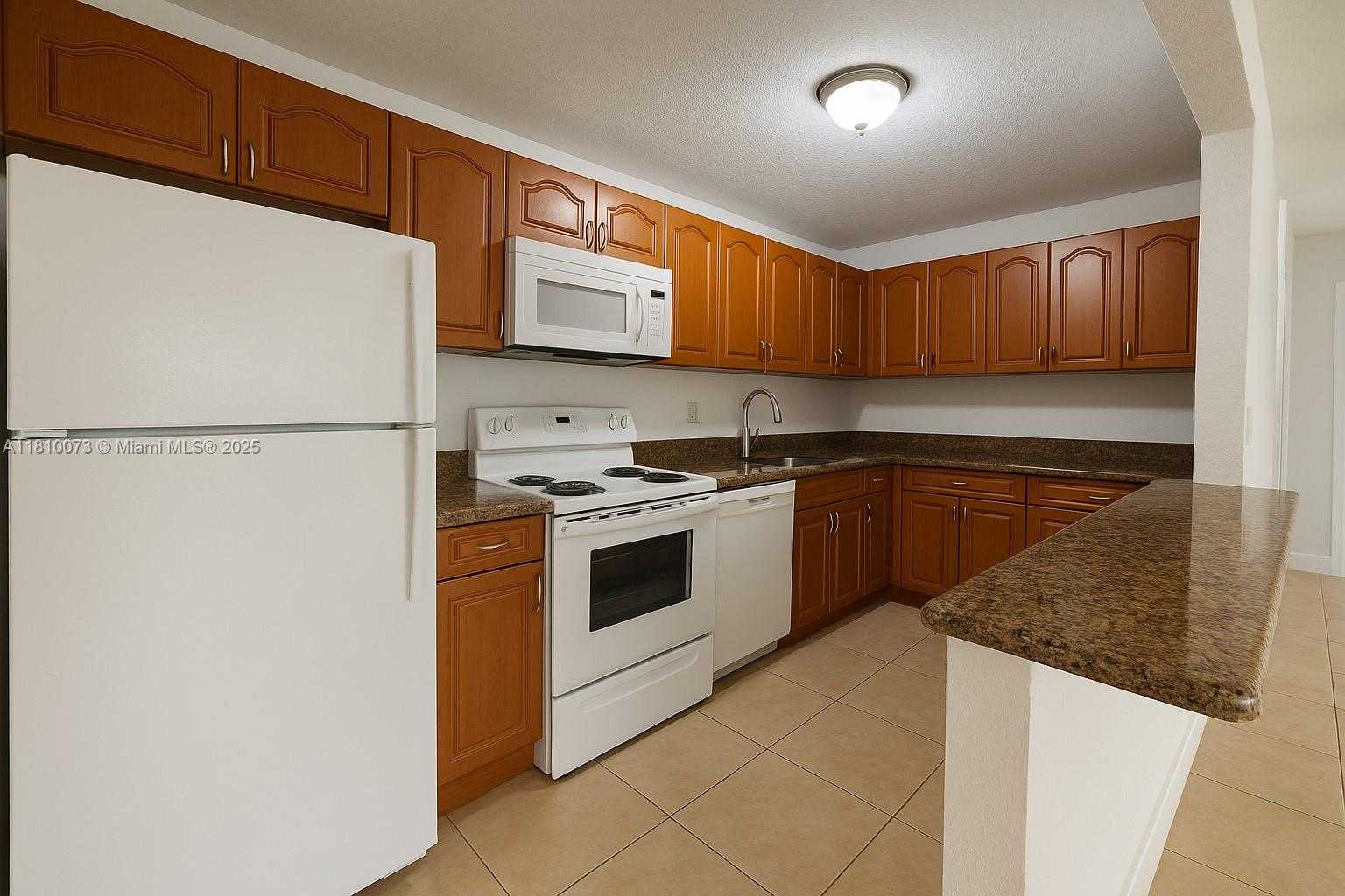Small Image of 4660 NORTH WEST 79TH AVE #1C, Doral Number 8