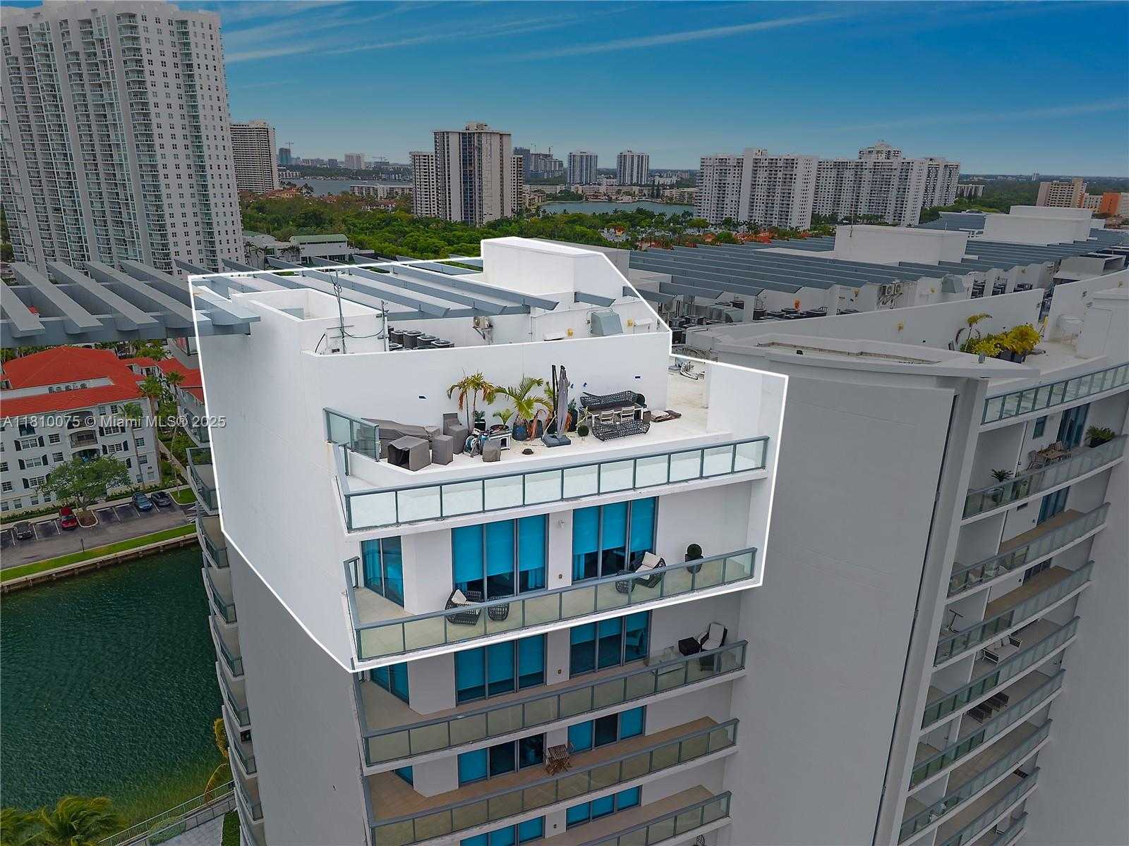 Small Image of 3250 NORTH EAST 188TH ST #UPH08, Aventura Number 33