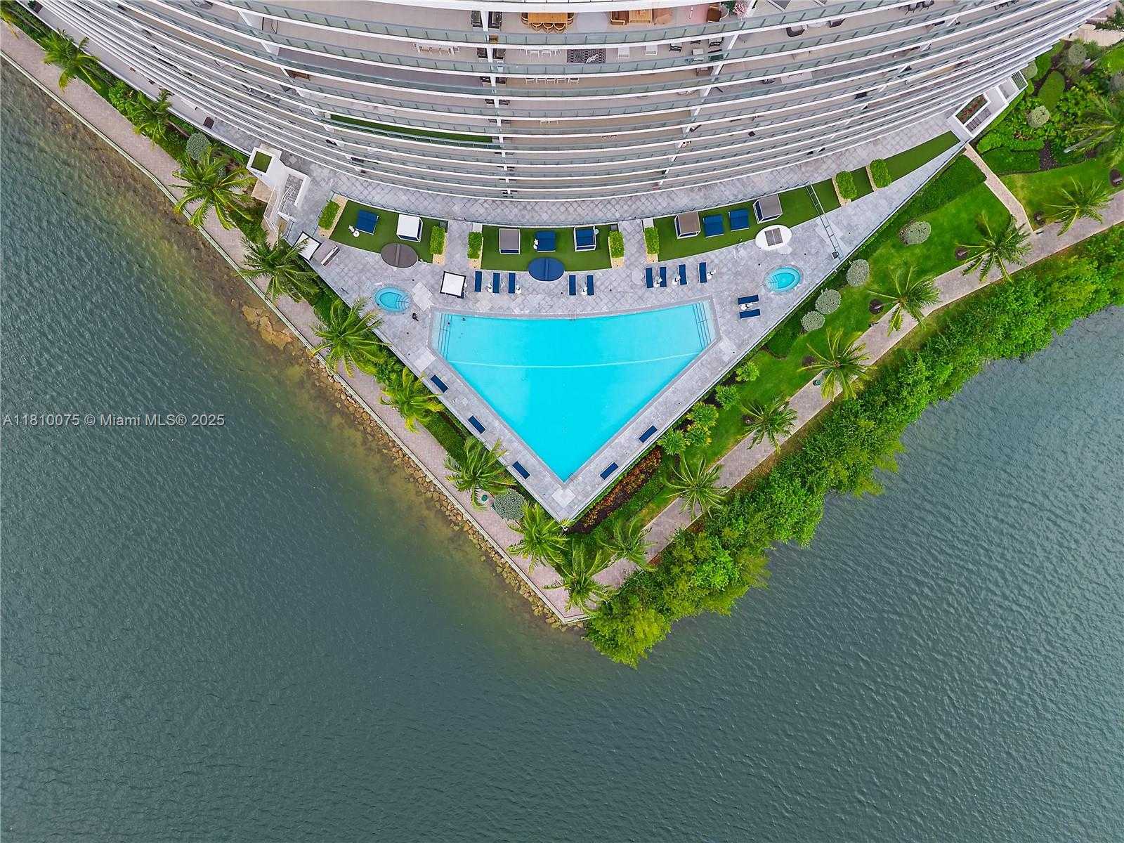 Small Image of 3250 NORTH EAST 188TH ST #UPH08, Aventura Number 38