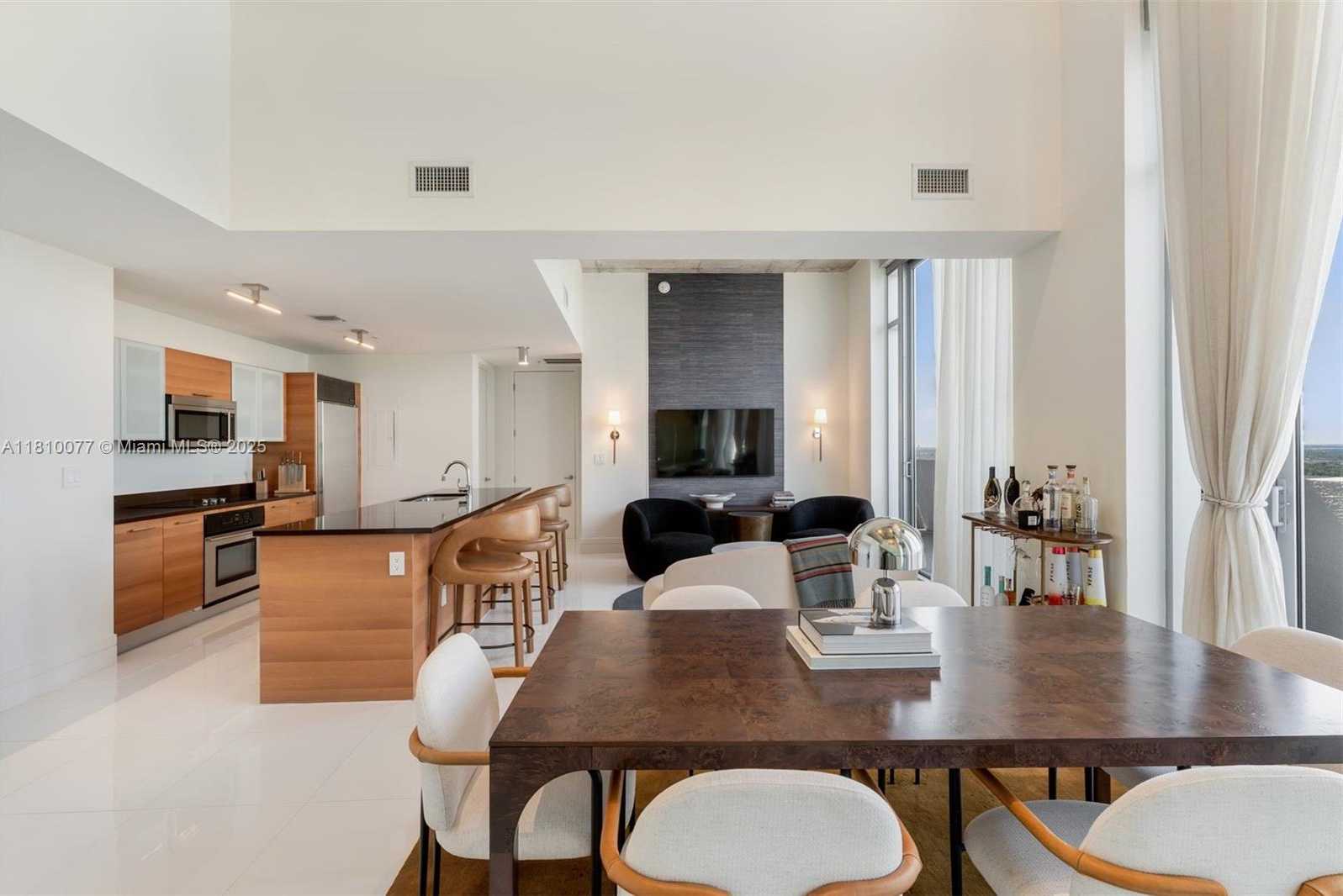 Small Image of 3301 NORTH EAST 1ST AVE #PH7, Miami Number 4